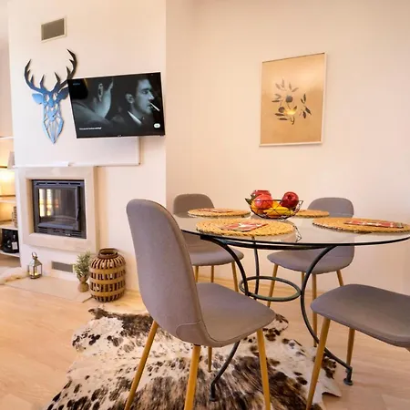 9, St John Park Μπάνσκο