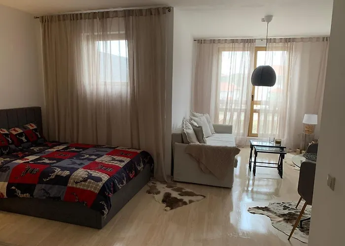 Apartment 9, St John Park *